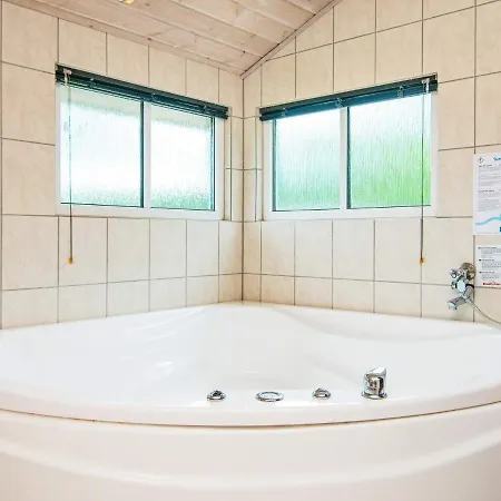 Three-bedroom In Hemmet 14 * Falen
