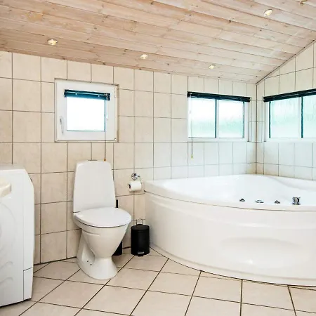 Holiday home Three-bedroom In Hemmet 14 *